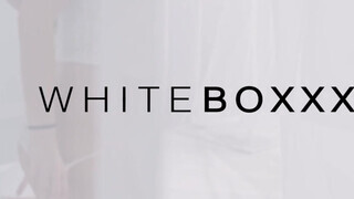 WhiteBoxxx - Tina Blade a kicsike kannás horvát csajszi