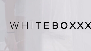 WhiteBoxxx - Mary Rock a bombázó orosz bige