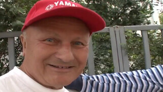Gyuribácsi és a haverja szexelik a bigét