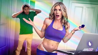 Cory Chase hatalmas popóját a nevelő zsenge káró megdugja