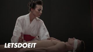 A cseh kívánatos Vanessa Decker megőrjíti Max Diort forró lovaglással