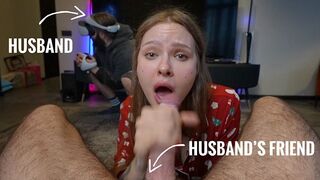 Pov: házaspár megbassza a férj haverját, miközben az vr-t játszik