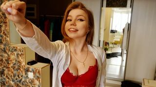 Kisankanna orosz gyógymódja a vírusra – zsenge pippantás cosplayben