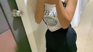 Vonzó fiatal baszás a hotelben