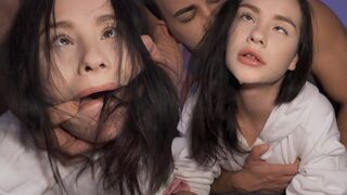 Extrém spriccelős orgazmus - 18 éves tinédzser durván szétbaszva durva kutyapózban - matty mila perez