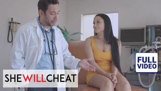 She Will Cheat: Gabi Paltrova Csábító Dokija Tudja, Hogy Nem Gyógyszerre, Hanem Kíméletlen Szexre Vágyik